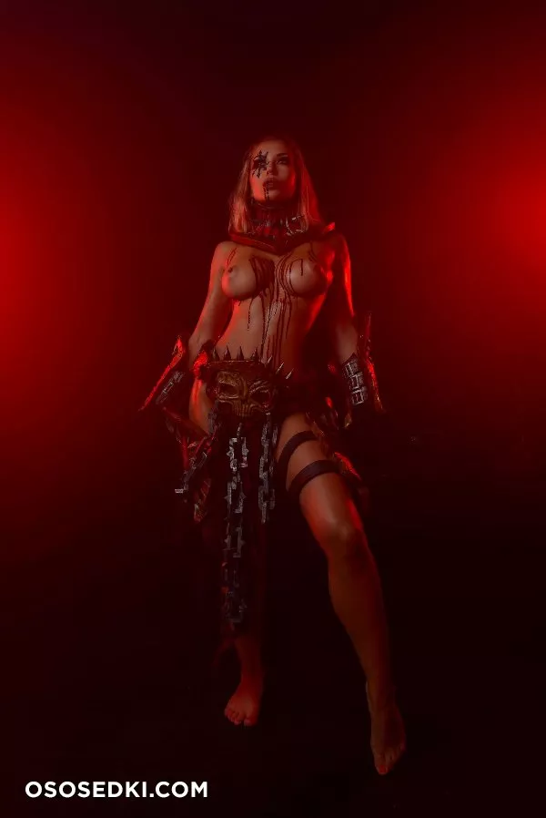 Oladushek11 - Warhammer40k - Khorne Cultist erocosplay - 5