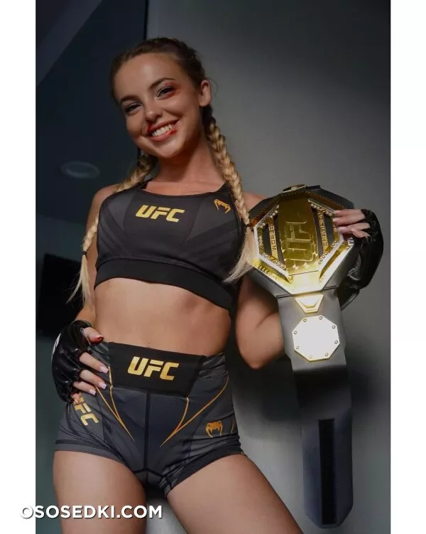 Emma Kotos - 5