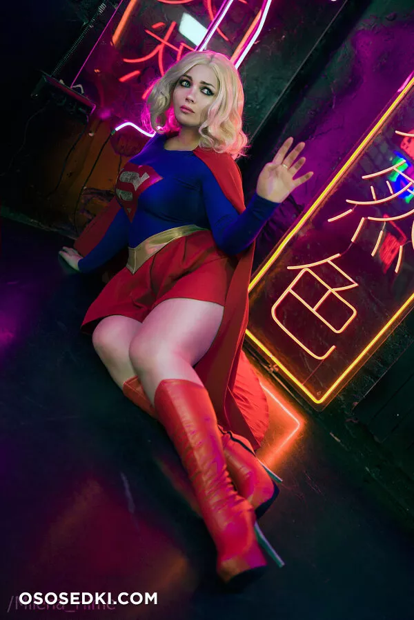 Milena Dereka - Super Girl - 4
