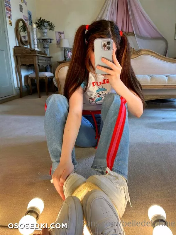 Belle Delphine Casual Outfit - 4