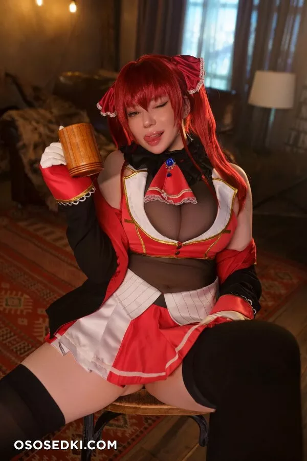 Alina Becker - Houshou Marine - 4