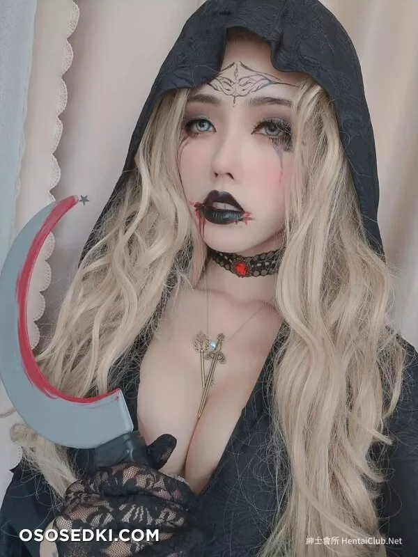 Titi Cosplay - Bela Dimitrescu - Resident Evil | Biohazard - 5
