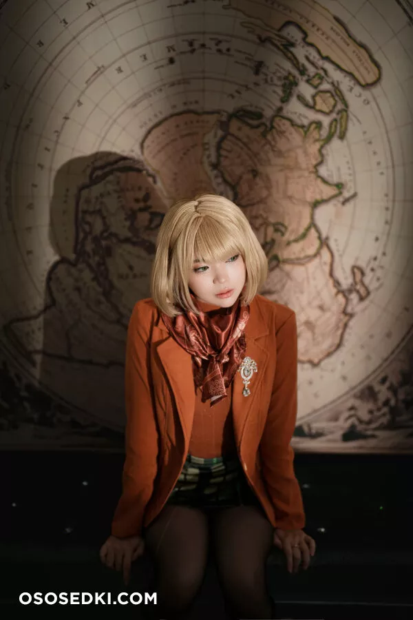 Cosplay ZinieQ Ashley Resident Evil 4 - 2