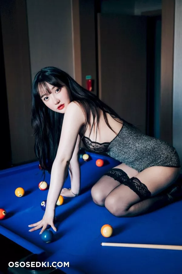 Son Yeeun 손예은, [Loozy] Player (S.ver) Set.02 - 5