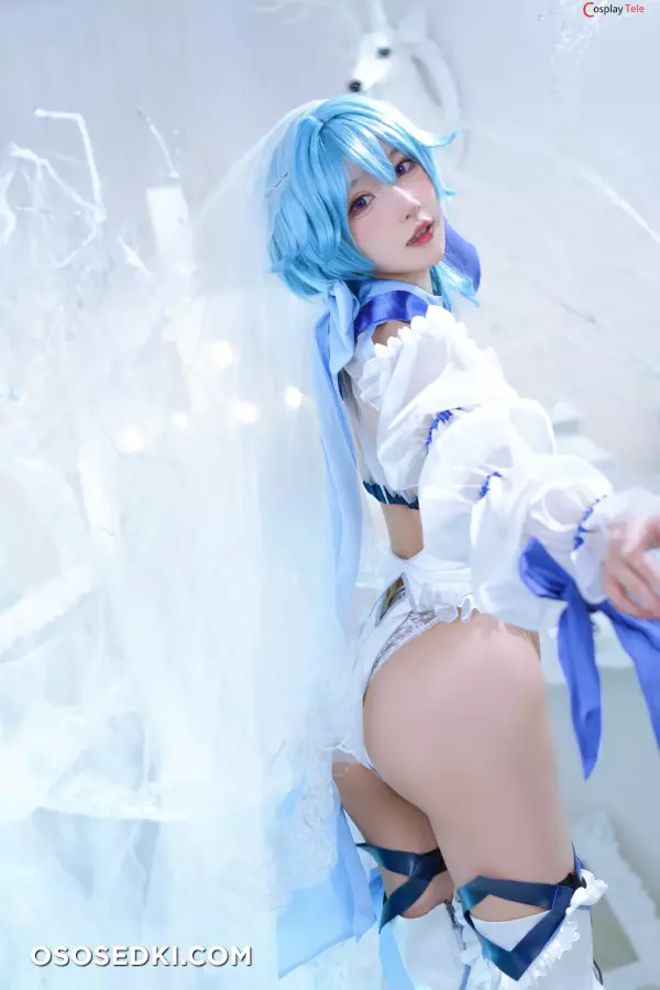 Abaoyeshitunia1 (阿包也是兔娘) cosplay Eula - Genshin Impact - 2