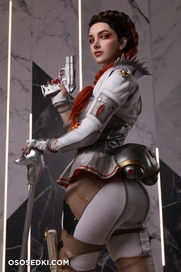 Ulichan - Loba - Apex Legends - 2