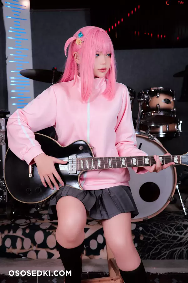 ZinieQ (ジニCosplayer) cosplay Bocchi – Bocchi The Rock - 3