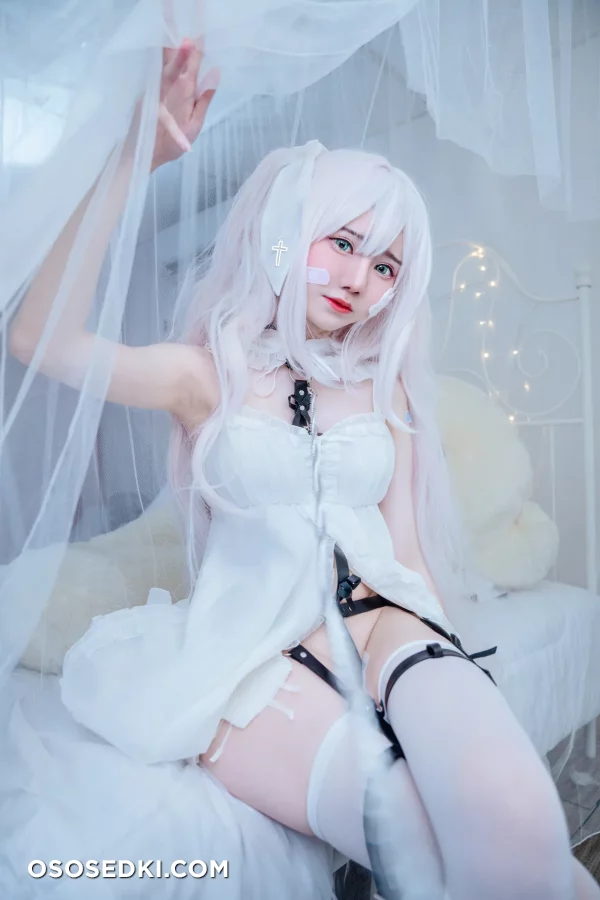 Sally Dorasnow - 4