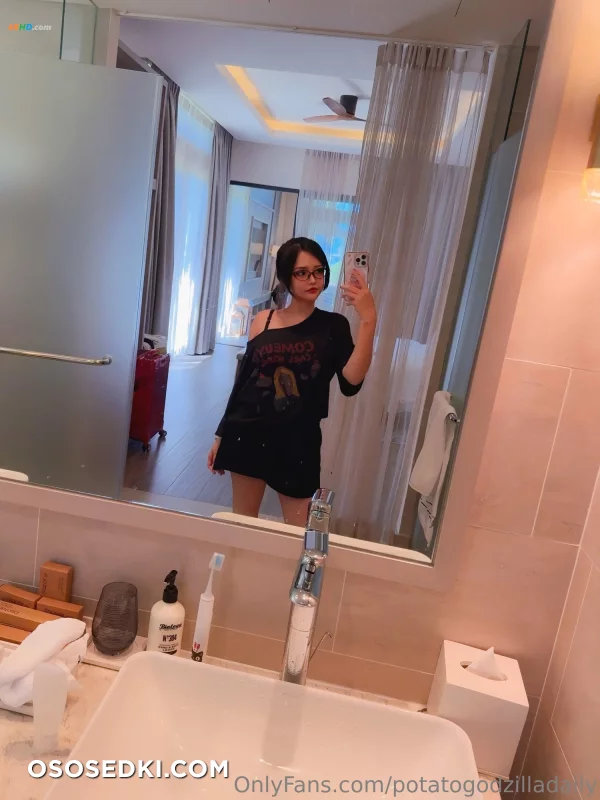 Potato Godzilla – OnlyFans Nude Aug 1-31, 2025 - 5