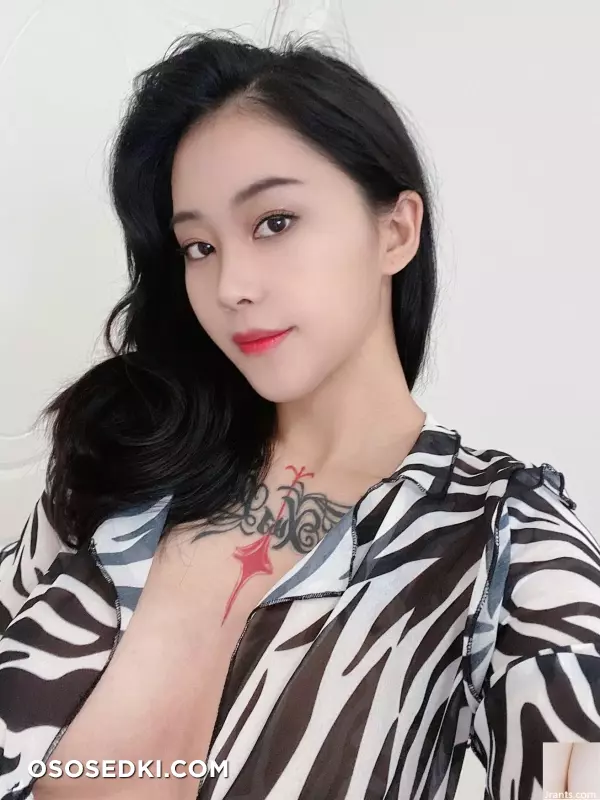[Onlyfans] 福利姬 -鹤宇 美魔女私拍福利图 (六) - 2