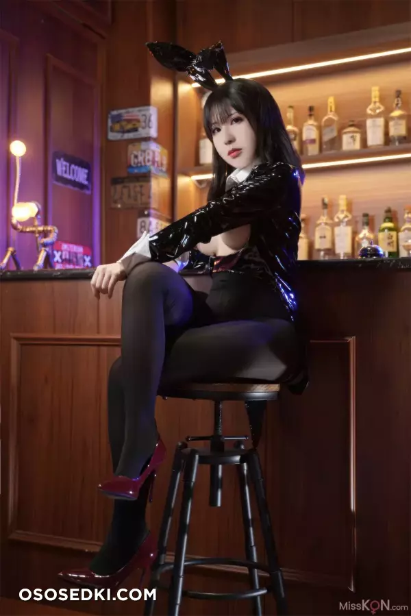 虎森森: 侍女兔兔 - 2
