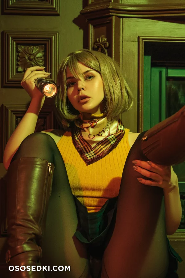 Julia Shuenkova  Asami Gate - Ashley Graham - Resident Evil  Biohazard - 4