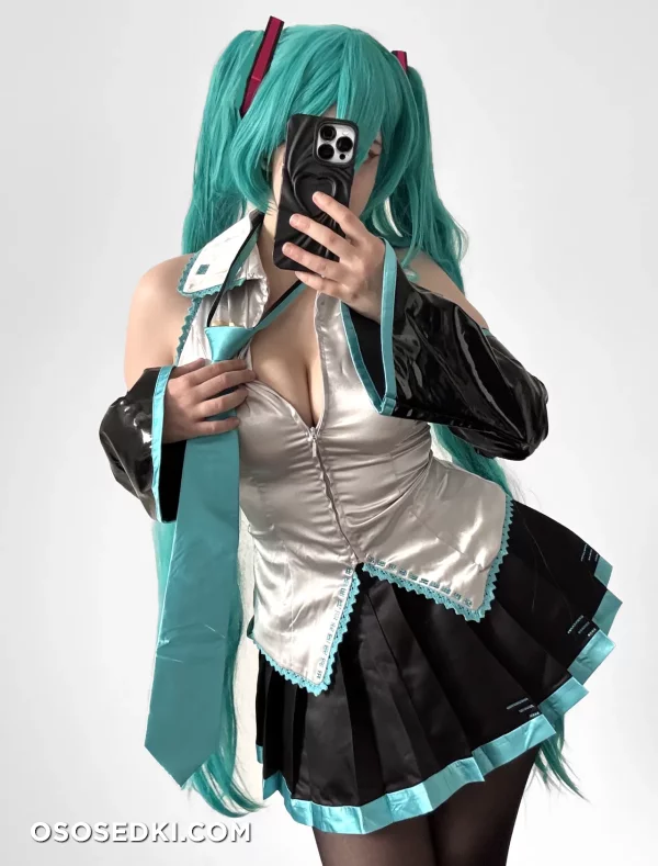 Qiandai Yiyu - Miku Hatsune - Vocaloid - 4