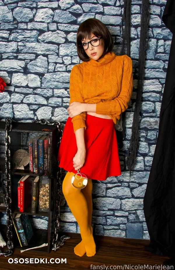 Nicole Marie Jean - Velma Dinkley - Scooby-doo - 3