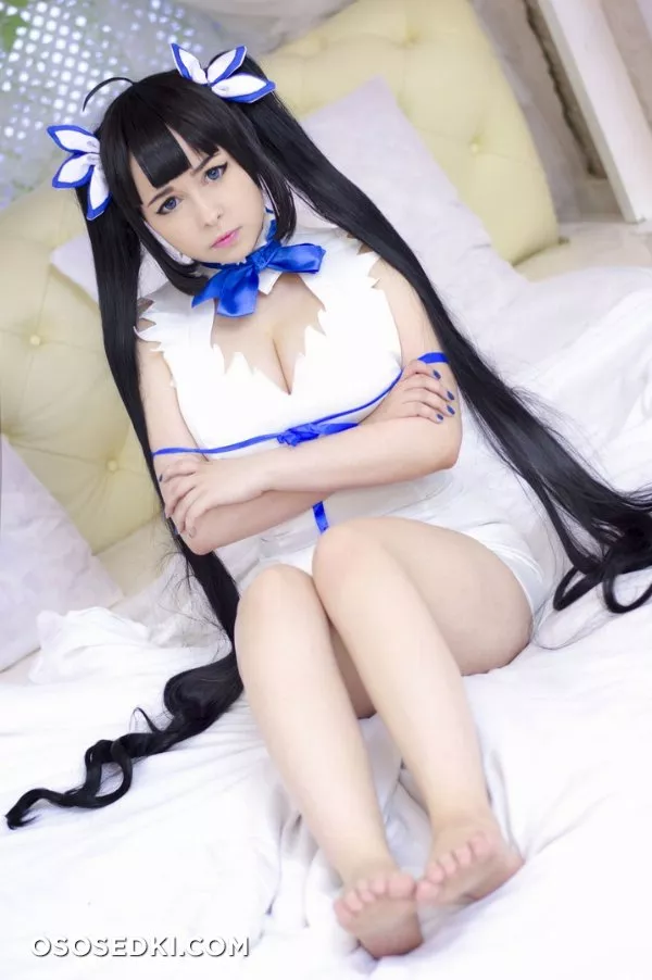 Yoshinobi - Hestia - 2