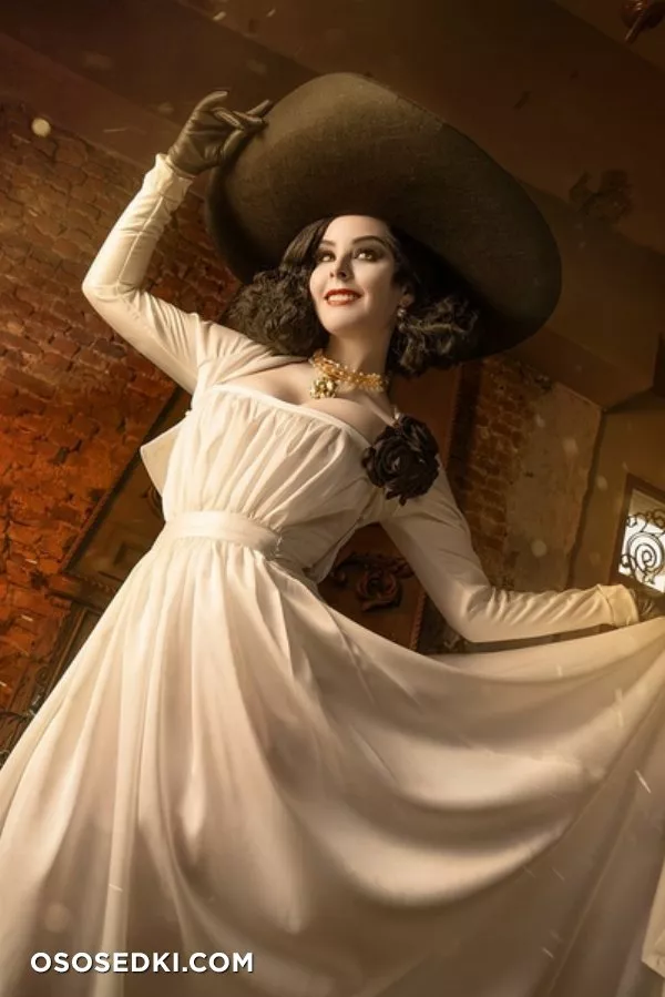 Helly von Valentine. Alcina Dimitrescu. Resident Evil: Village - 2