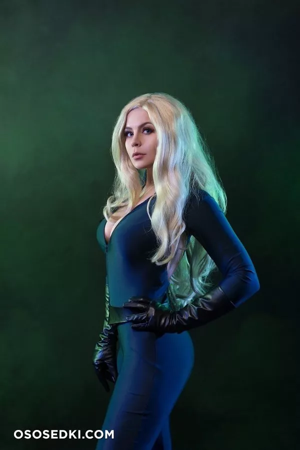 Asami Gate. Susan Storm. Invisible Woman. Fantastic Four. Marvel - 2