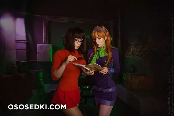 Irina Meier & Anastasya Zelenova. Velma & Daphne. Scooby-Doo - 2