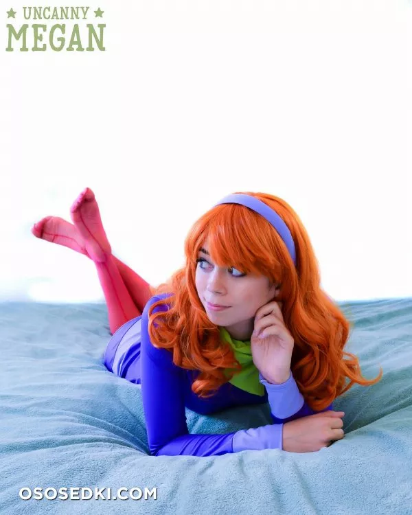 Uncanny Megan. Daphne Blake. Scooby-Doo. Pink Tights - 5
