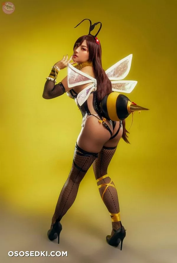 Zoe Volf. Tifa Lockhart. Honey Bee. Final Fantasy - 3