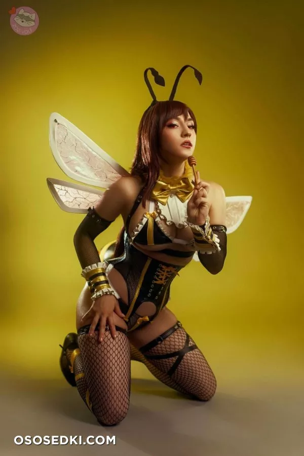Zoe Volf. Tifa Lockhart. Honey Bee. Final Fantasy - 4