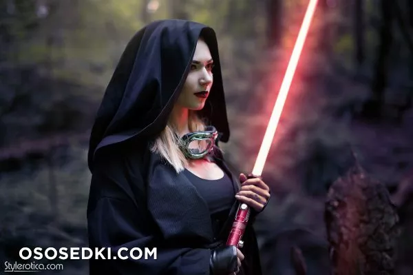 Genevieve & Kindra. Star Wars. Forest Moon - 3