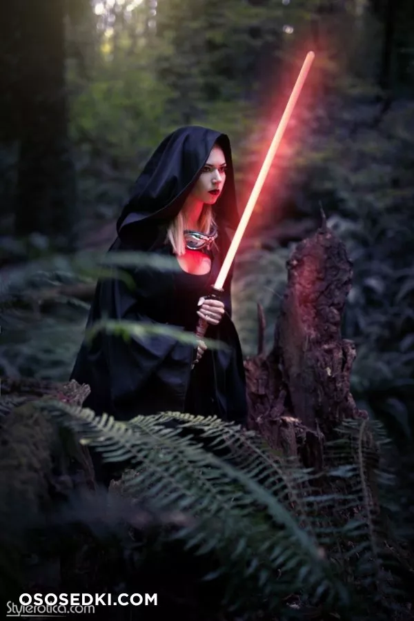 Genevieve & Kindra. Star Wars. Forest Moon - 5