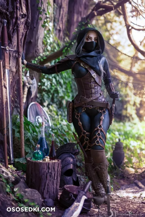 Genevieve. Thief. Forbidden Realm - 3