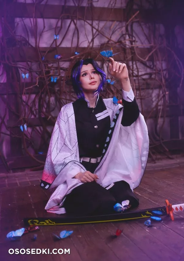 [41] Shinobu Koucho - Demon Slayer - 2
