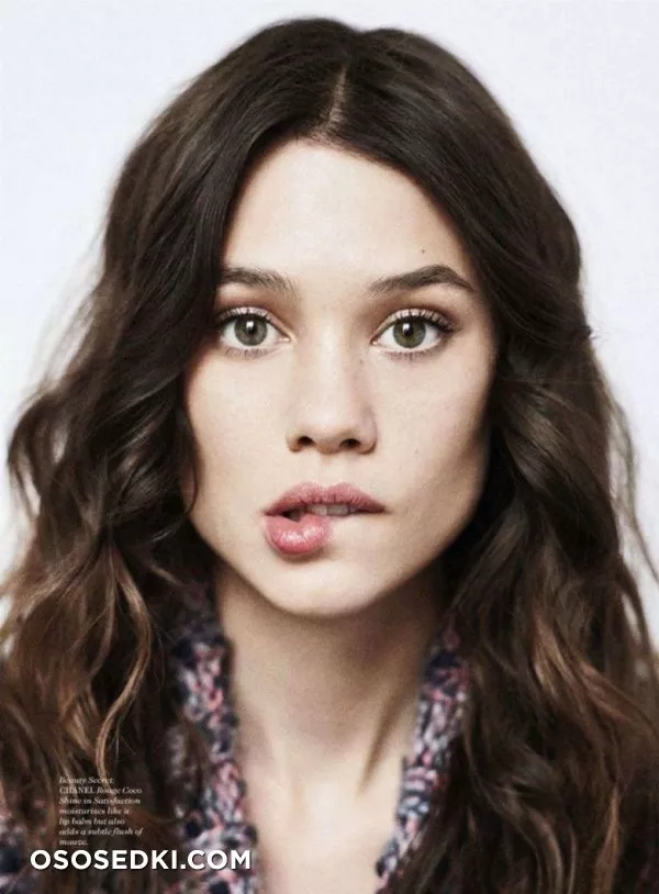 Astrid Berges-Frisbey - 2