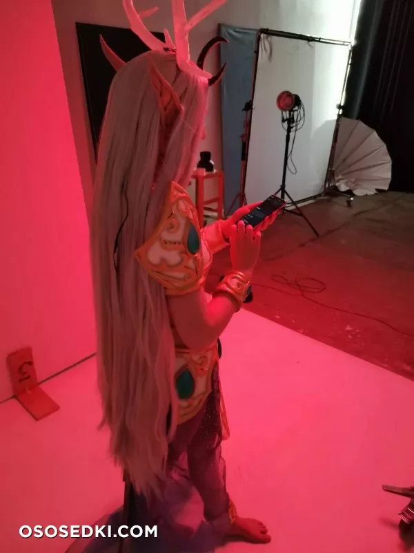 Backstage - 4