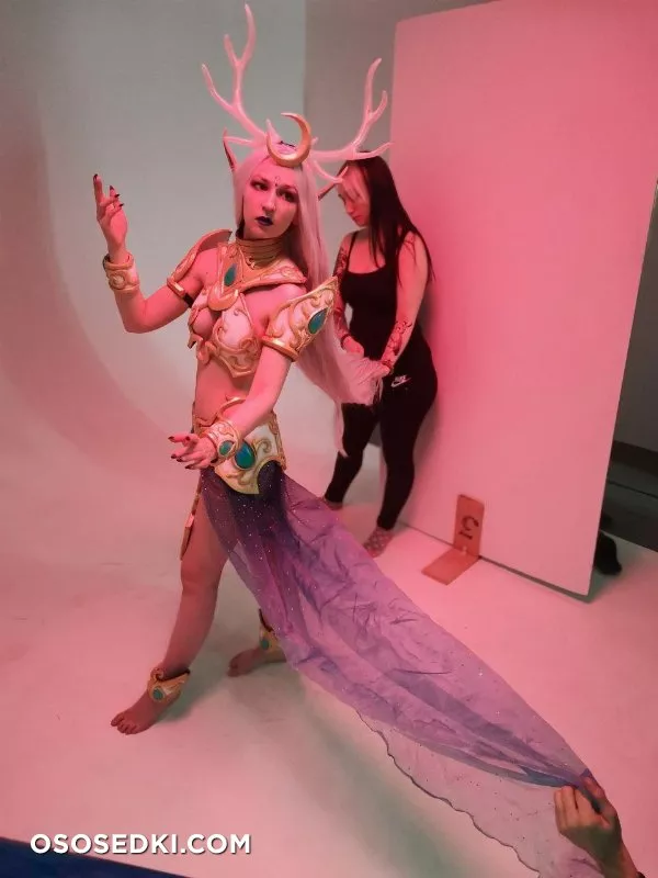 Backstage - 5