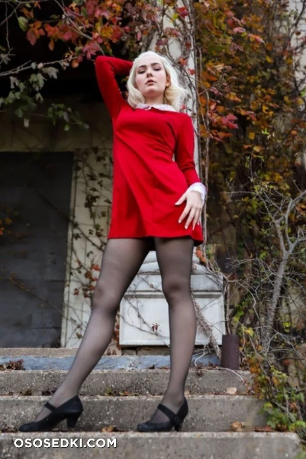 OMGcosplay - Sabrina Spellman - 5