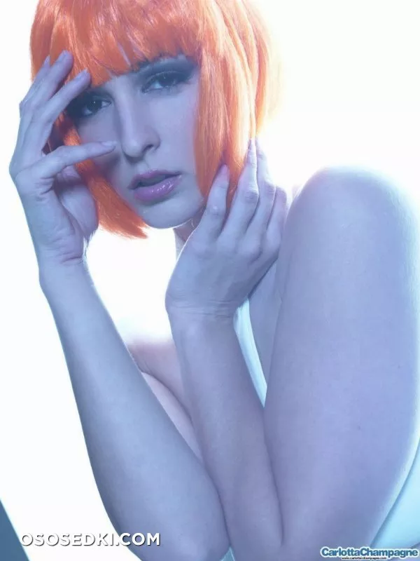 Carlotta Champagne: Leeloo Dallas Multipass Naked - 5