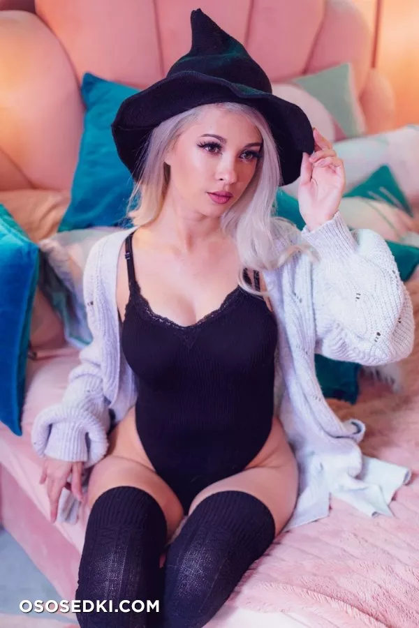 Hendoart - Witch - 4