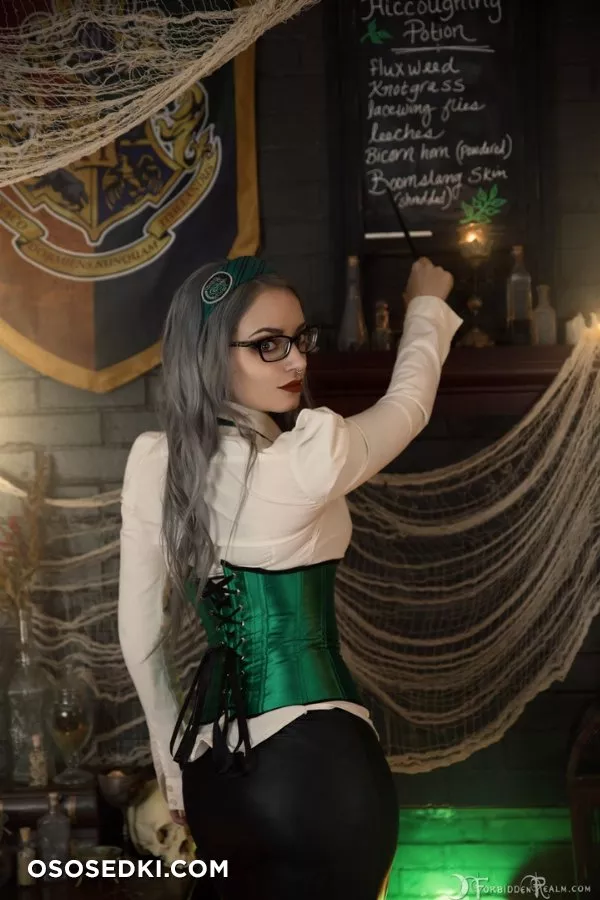 Genevieve - Professor Of Potions - 3