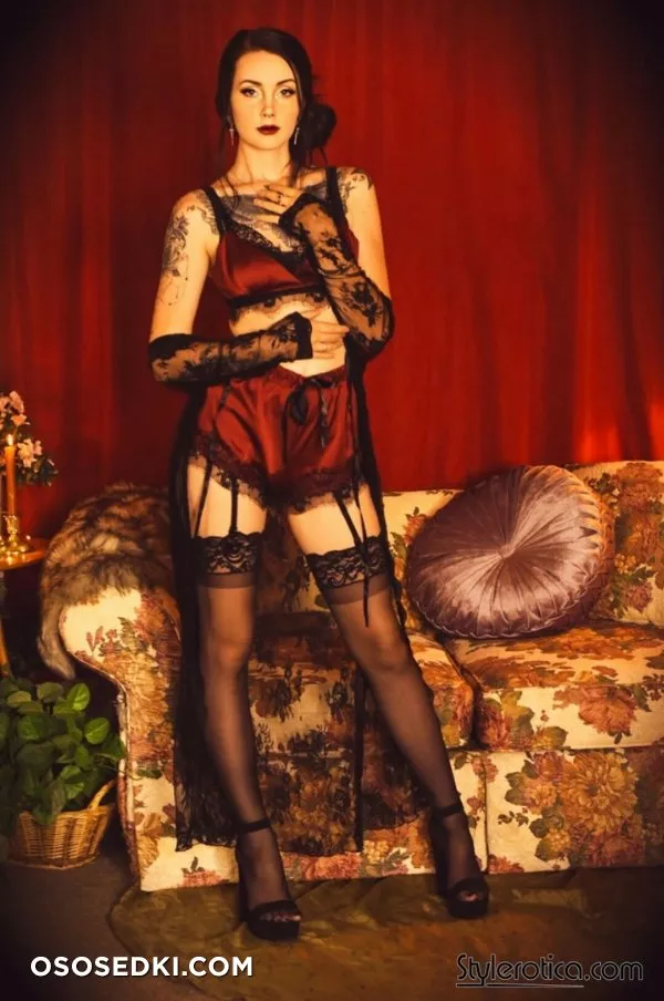 Nixy - Mrs Lovelace - 3