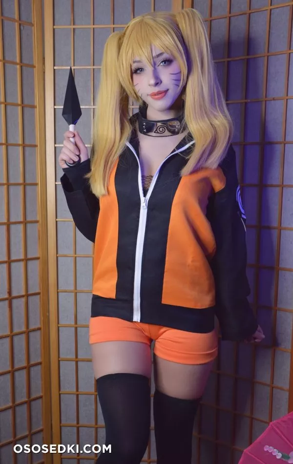 Naruto (Naruto) Aoy Queen  - 1