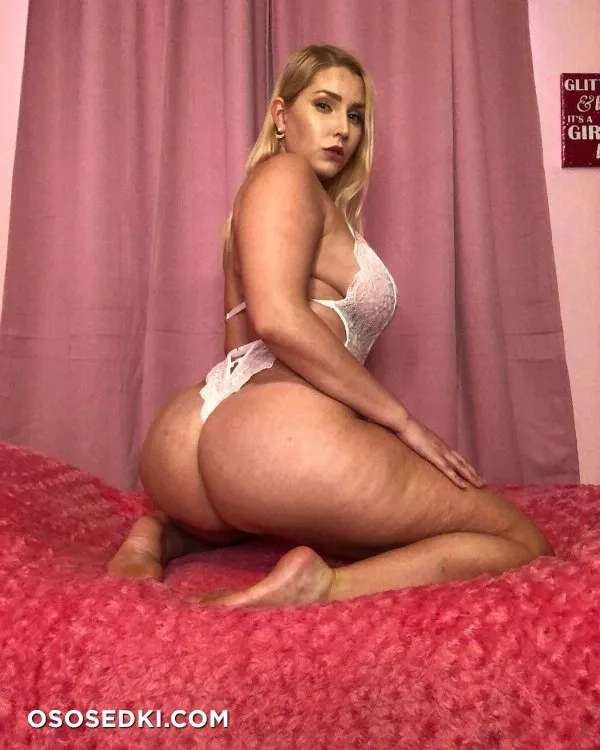 Vanessa Cage - 4