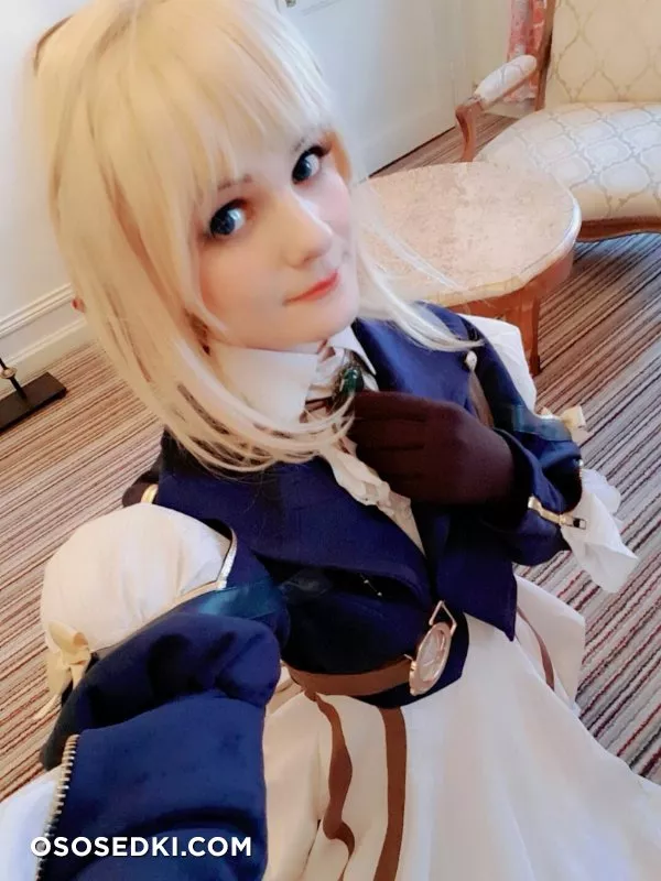 Violet Evergarden  - 2
