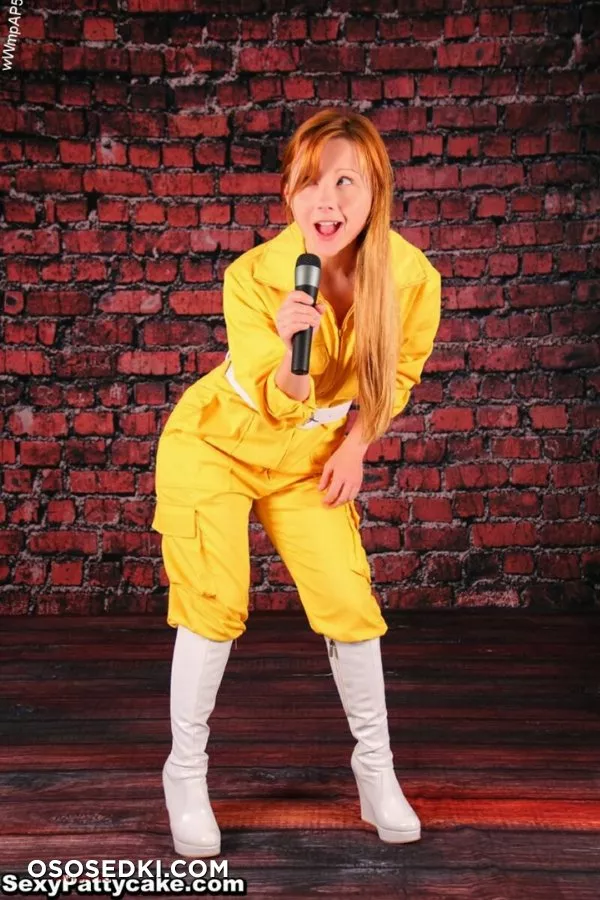April O'Neil  - 4