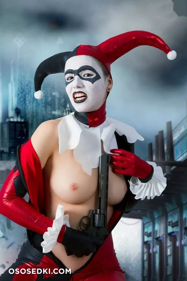 Harley Quinn  - 4