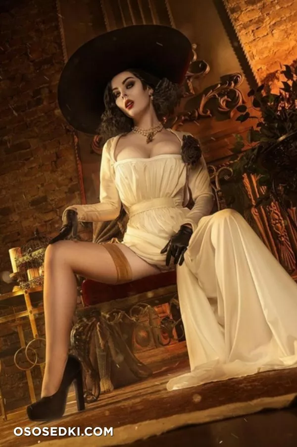 Helly Valentine. Alcina Dimitrescu. Resident Evil Village - 3