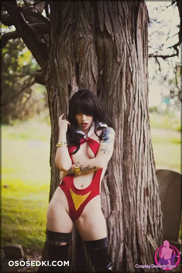 Vampirella (Comics)  - 3