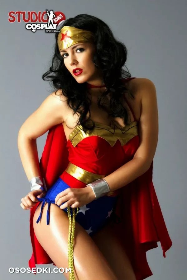 Wonder Woman (DC) Gogo - 5