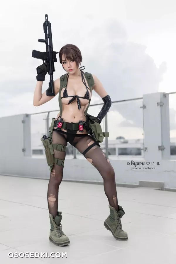 Byoru | Metal Gear | Quiet - 2