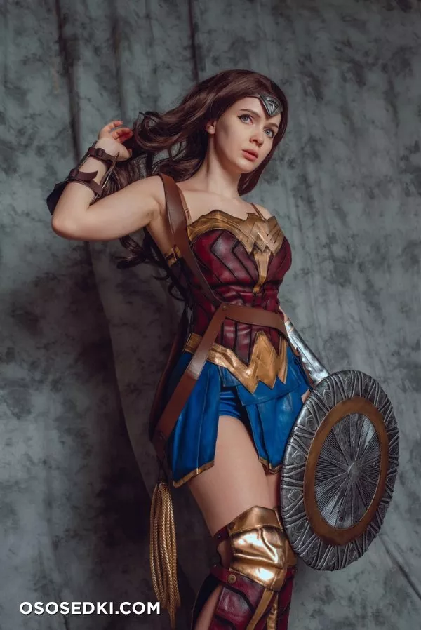Wonder Woman by Evenink - 1