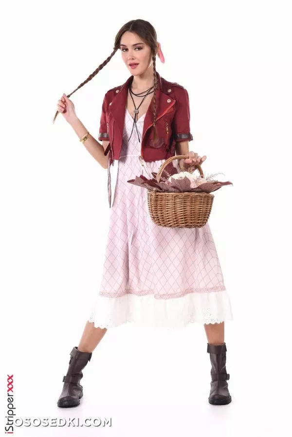 Aerith Gainsborough (Final Fantasy) - Sonya Blaze - 2