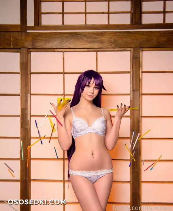 Tsukides. Hitagi Senjougahara. Monogatari - 3