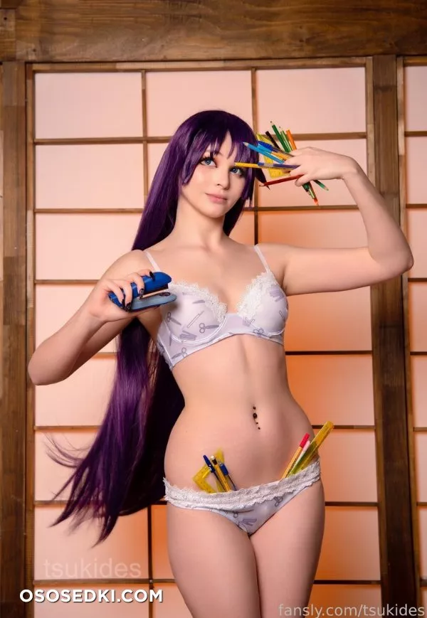 Tsukides. Hitagi Senjougahara. Monogatari - 4